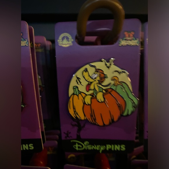 Disney Accessories - 2024 Disney Parks Halloween Pin Pluto Pumpkins OE New BNWT